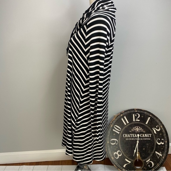 Lou & Grey black white stripe easy signature soft stretch Knit dress size S - Picture 6 of 15